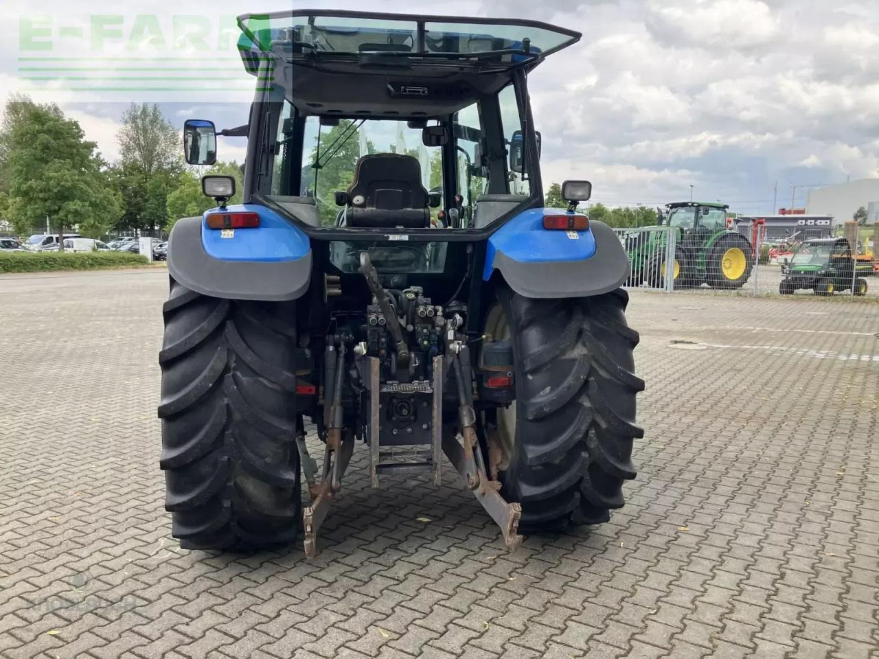 New Holland ts 115 - Traktor: obrázek 4 New Holland ts 115 - Traktor: obrázek 4
