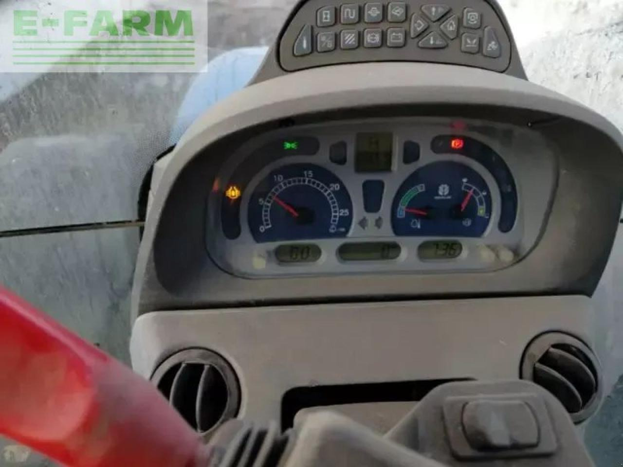 New Holland tsa 125 - Traktor: obrázek 3 New Holland tsa 125 - Traktor: obrázek 3