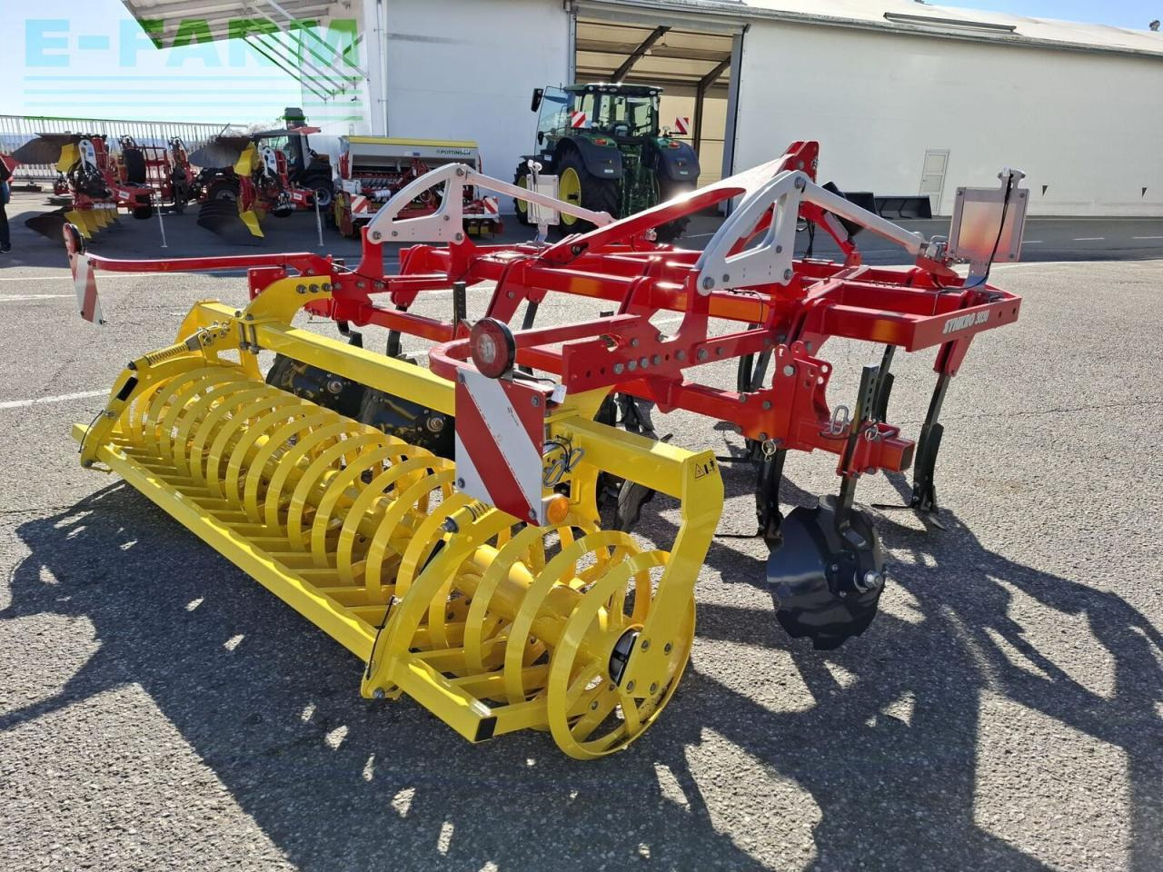 Pöttinger Synkro 3030 - Kultivátor: obrázek 3 Pöttinger Synkro 3030 - Kultivátor: obrázek 3