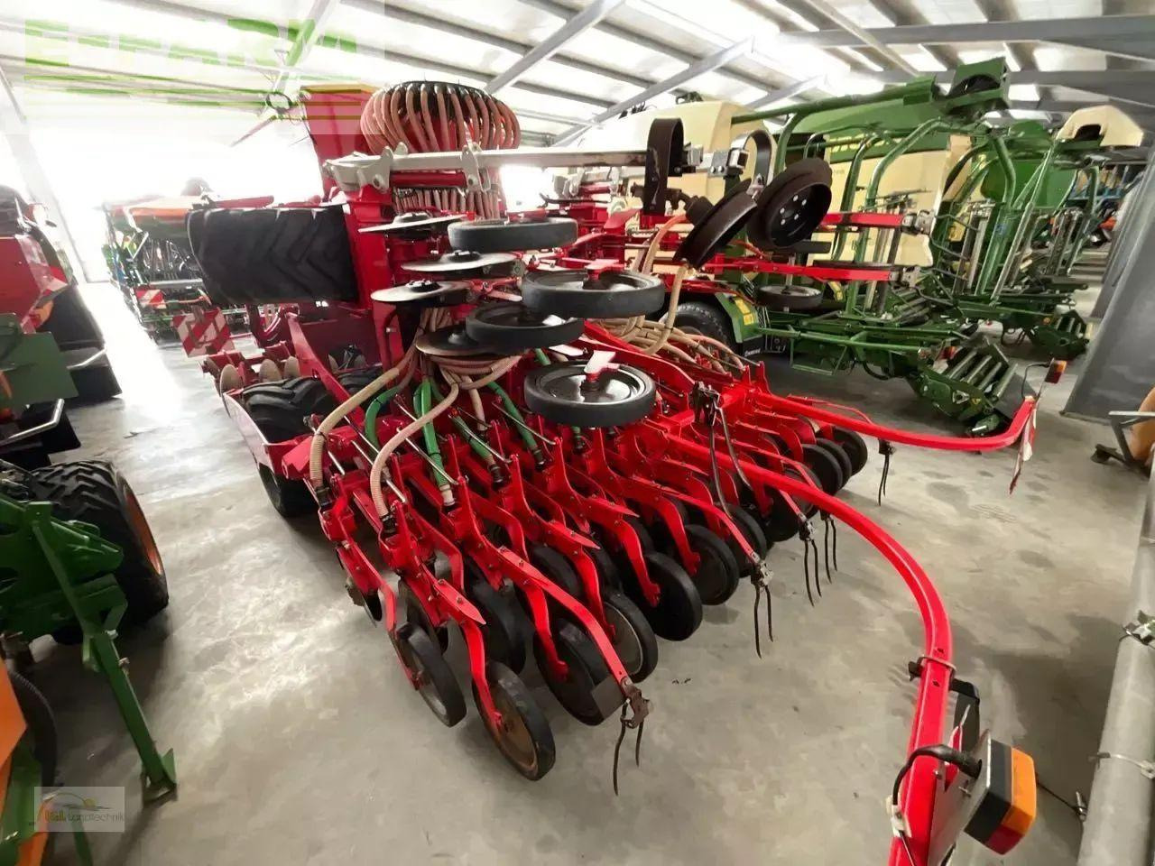 Pöttinger terrasem c4 artis plus - Secí stroj: obrázek 4 Pöttinger terrasem c4 artis plus - Secí stroj: obrázek 4