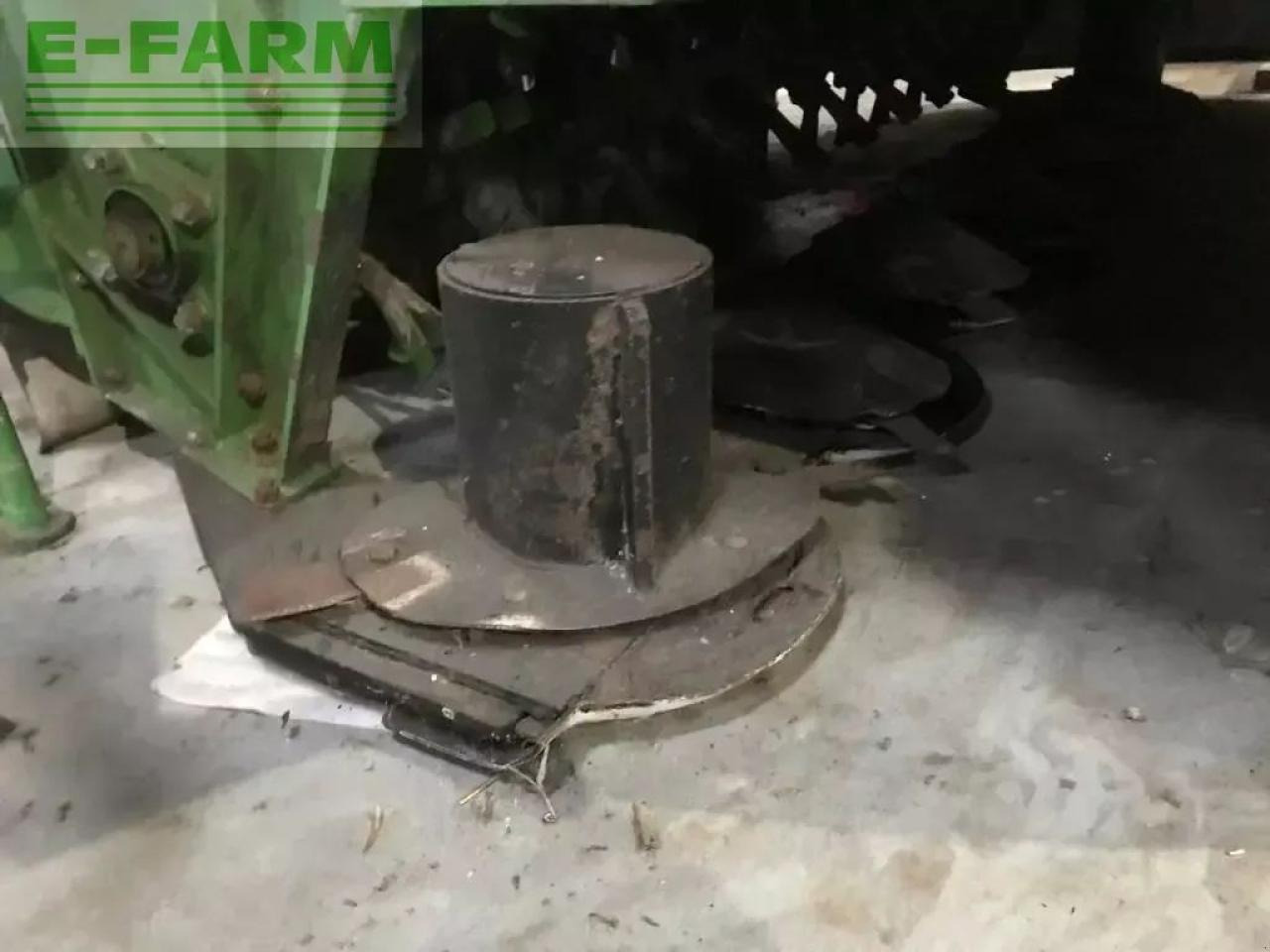 Pronar pd3000c-pdd830c - Žací stroj: obrázek 5 Pronar pd3000c-pdd830c - Žací stroj: obrázek 5