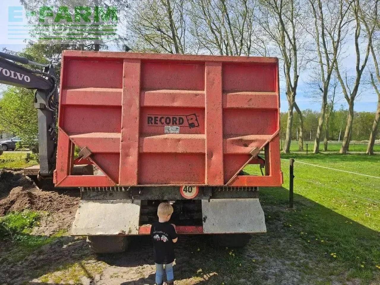 Rekord d23 grondkar kipper dumper zandkipper halfpipe krampe be-papiere - Zemědělský sklápěcí přívěs: obrázek 5 Rekord d23 grondkar kipper dumper zandkipper halfpipe krampe be-papiere - Zemědělský sklápěcí přívěs: obrázek 5