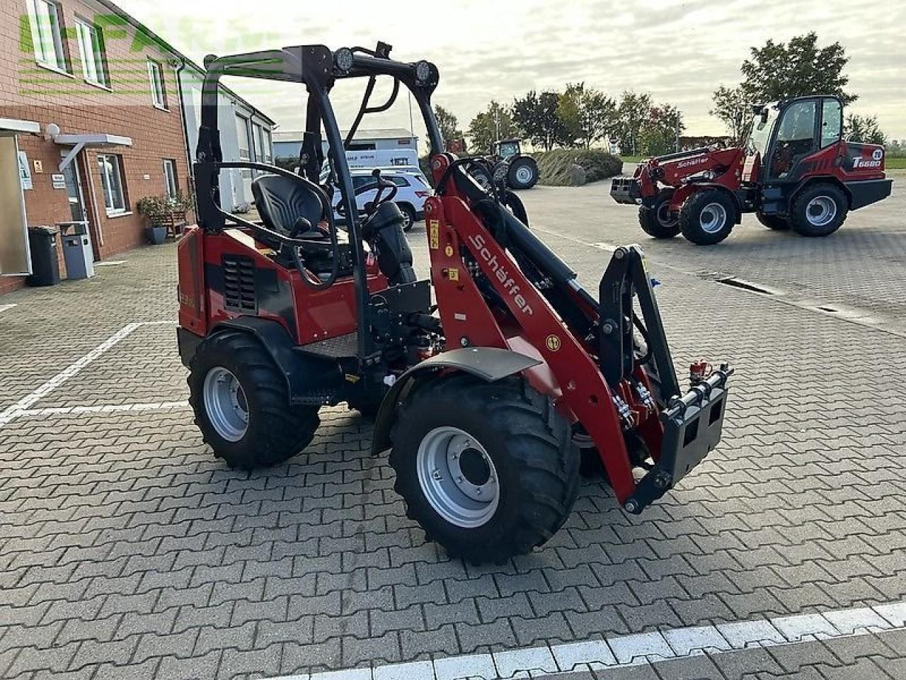 Schäffer 23e - Mini rýpadlo: obrázek 3 Schäffer 23e - Mini rýpadlo: obrázek 3