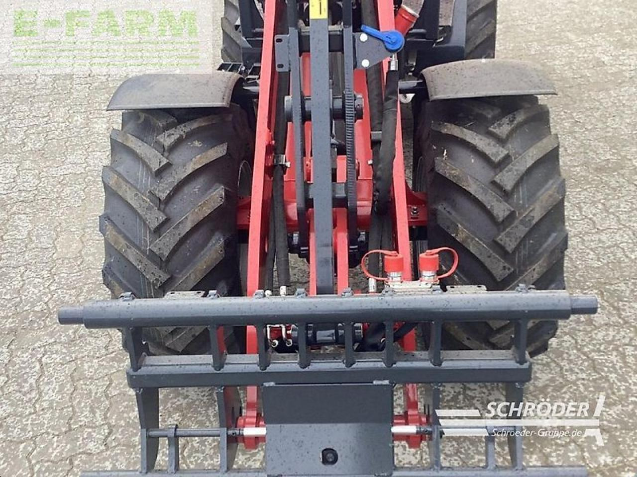 Schäffer 3650 - Mini rýpadlo: obrázek 4 Schäffer 3650 - Mini rýpadlo: obrázek 4