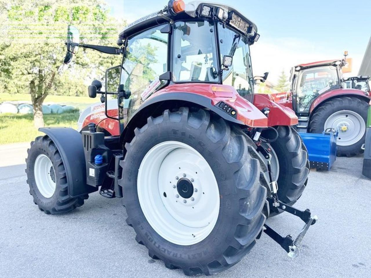 Steyr 4120 multi (stage v) - Traktor: obrázek 4 Steyr 4120 multi (stage v) - Traktor: obrázek 4