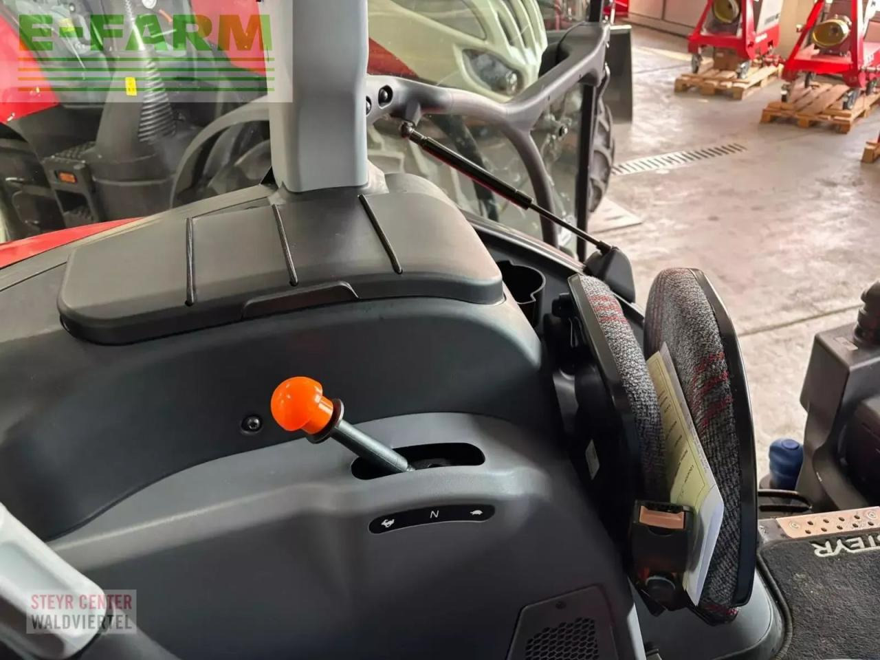 Steyr 4120 multi (stage v) - Traktor: obrázek 4 Steyr 4120 multi (stage v) - Traktor: obrázek 4