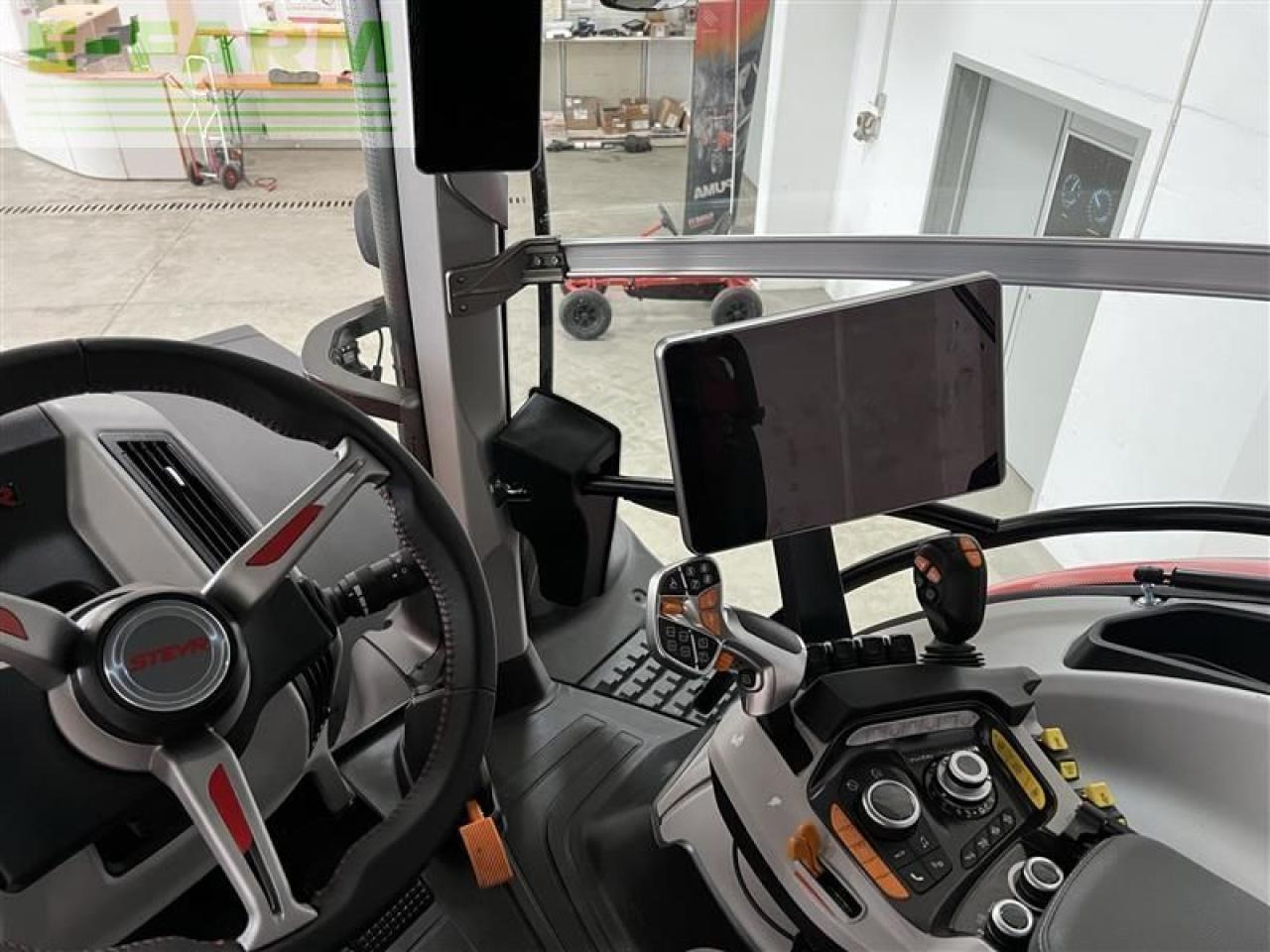Steyr 6300 terrus cvt (stage v) CVT - Traktor: obrázek 4 Steyr 6300 terrus cvt (stage v) CVT - Traktor: obrázek 4