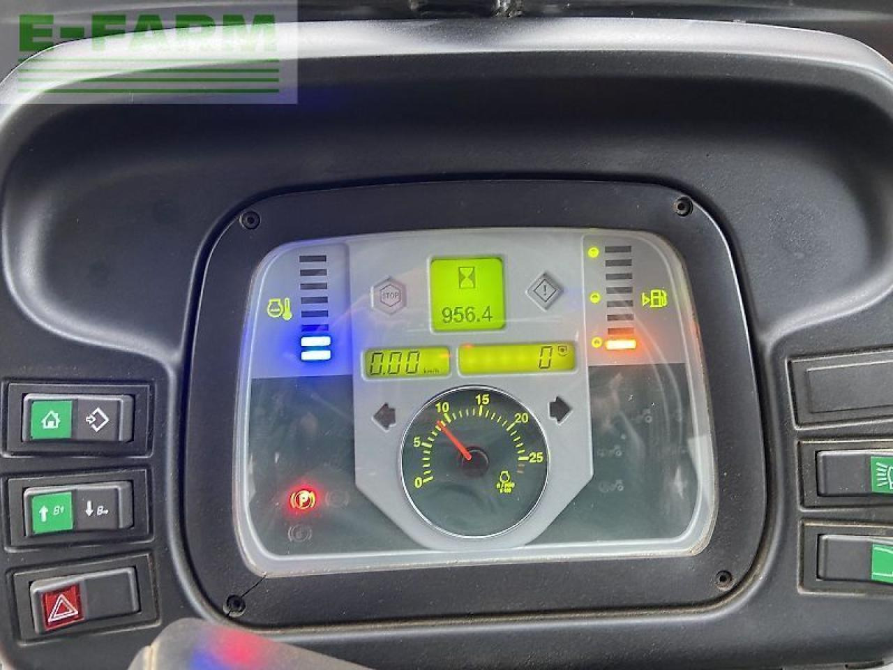 Traktor Steyr kompakt 4075 komfort 1: obrázek 11 Traktor Steyr kompakt 4075 komfort 1: obrázek 11