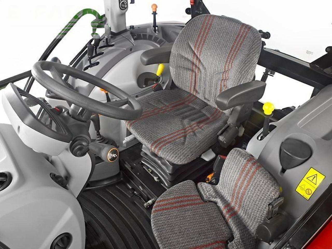 Steyr kompakt 4075s - Traktor: obrázek 4 Steyr kompakt 4075s - Traktor: obrázek 4