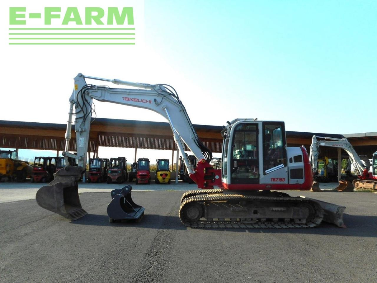 Takeuchi tb 2150 ( 15.095kg ) mit schwenkarm - Pásové rýpadlo: obrázek 1 Takeuchi tb 2150 ( 15.095kg ) mit schwenkarm - Pásové rýpadlo: obrázek 1