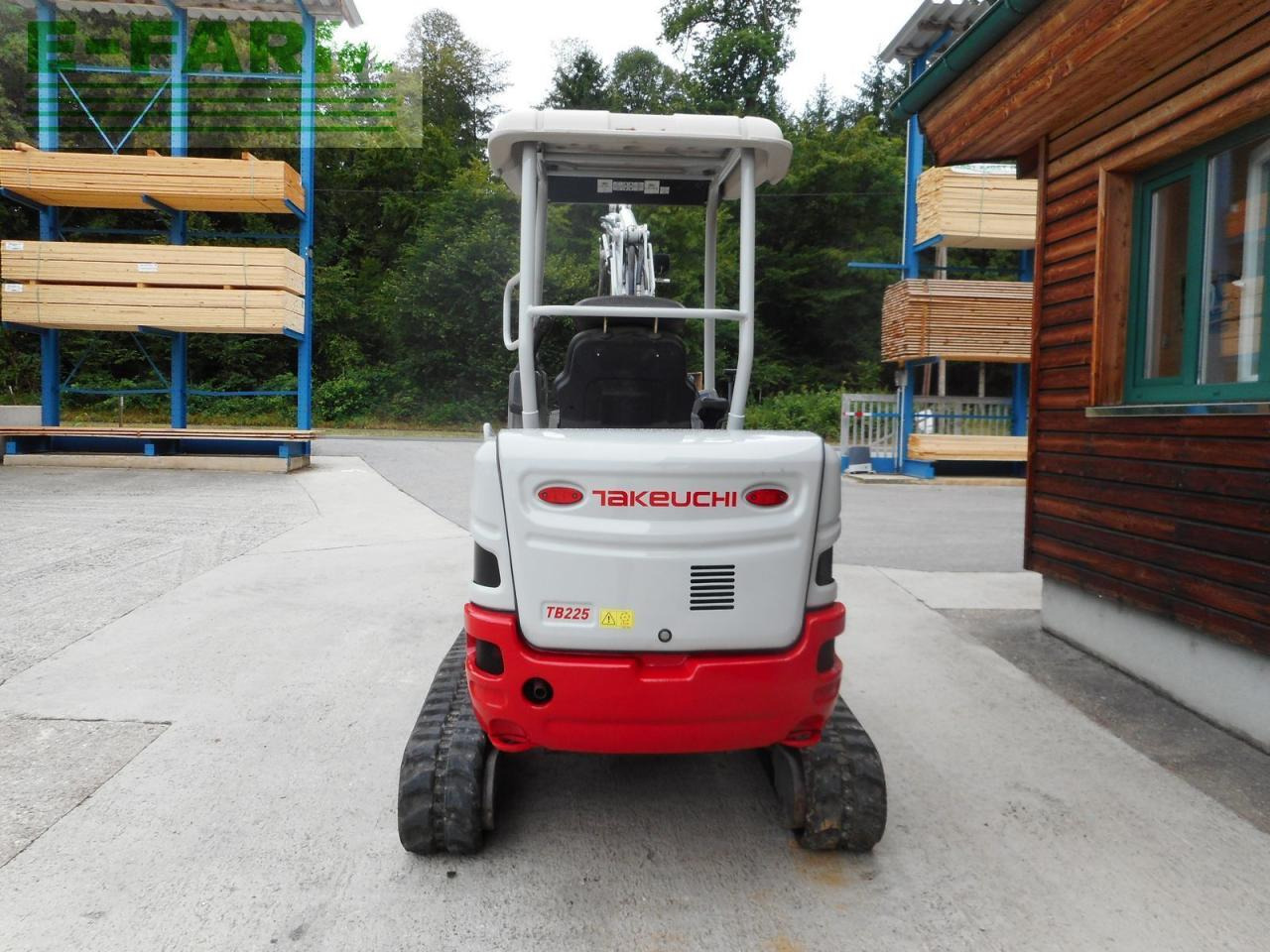 Takeuchi tb 225 mit powertilt + 3 löffel ( service neu ) - Mini rýpadlo: obrázek 3 Takeuchi tb 225 mit powertilt + 3 löffel ( service neu ) - Mini rýpadlo: obrázek 3
