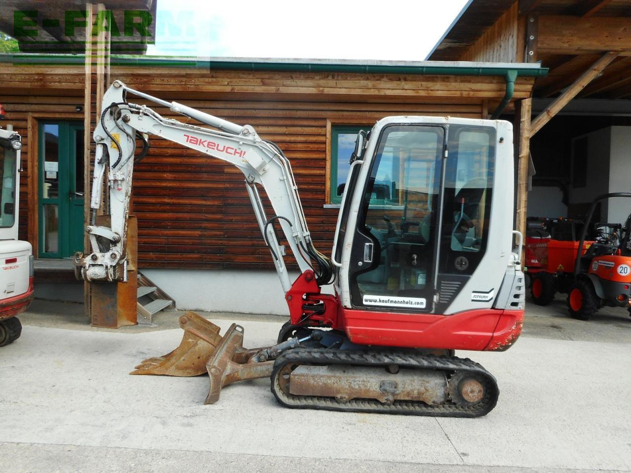 Takeuchi tb 228 ( 2.810kg ) powertilt - Mini rýpadlo: obrázek 1 Takeuchi tb 228 ( 2.810kg ) powertilt - Mini rýpadlo: obrázek 1