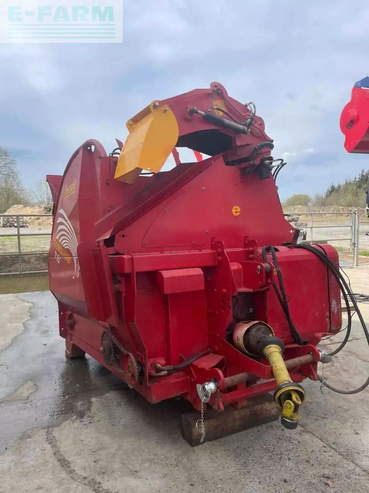 Thome-Bormann pailleuse tomahawk7150 dual shop teagle - Technika na siláž: obrázek 1 Thome-Bormann pailleuse tomahawk7150 dual shop teagle - Technika na siláž: obrázek 1