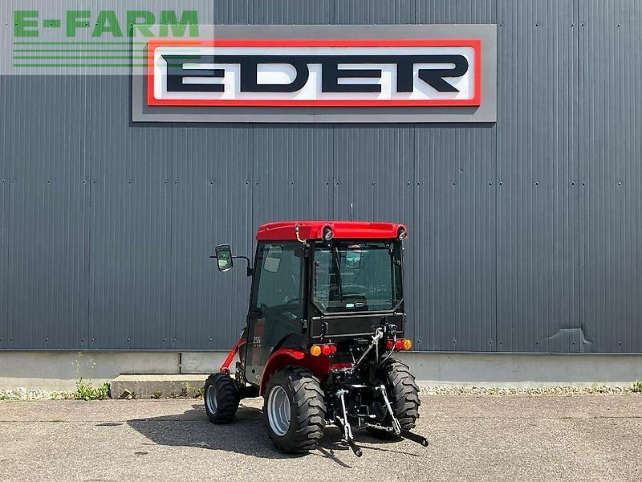 Tym ts 255 nh kabine - Traktor: obrázek 3 Tym ts 255 nh kabine - Traktor: obrázek 3