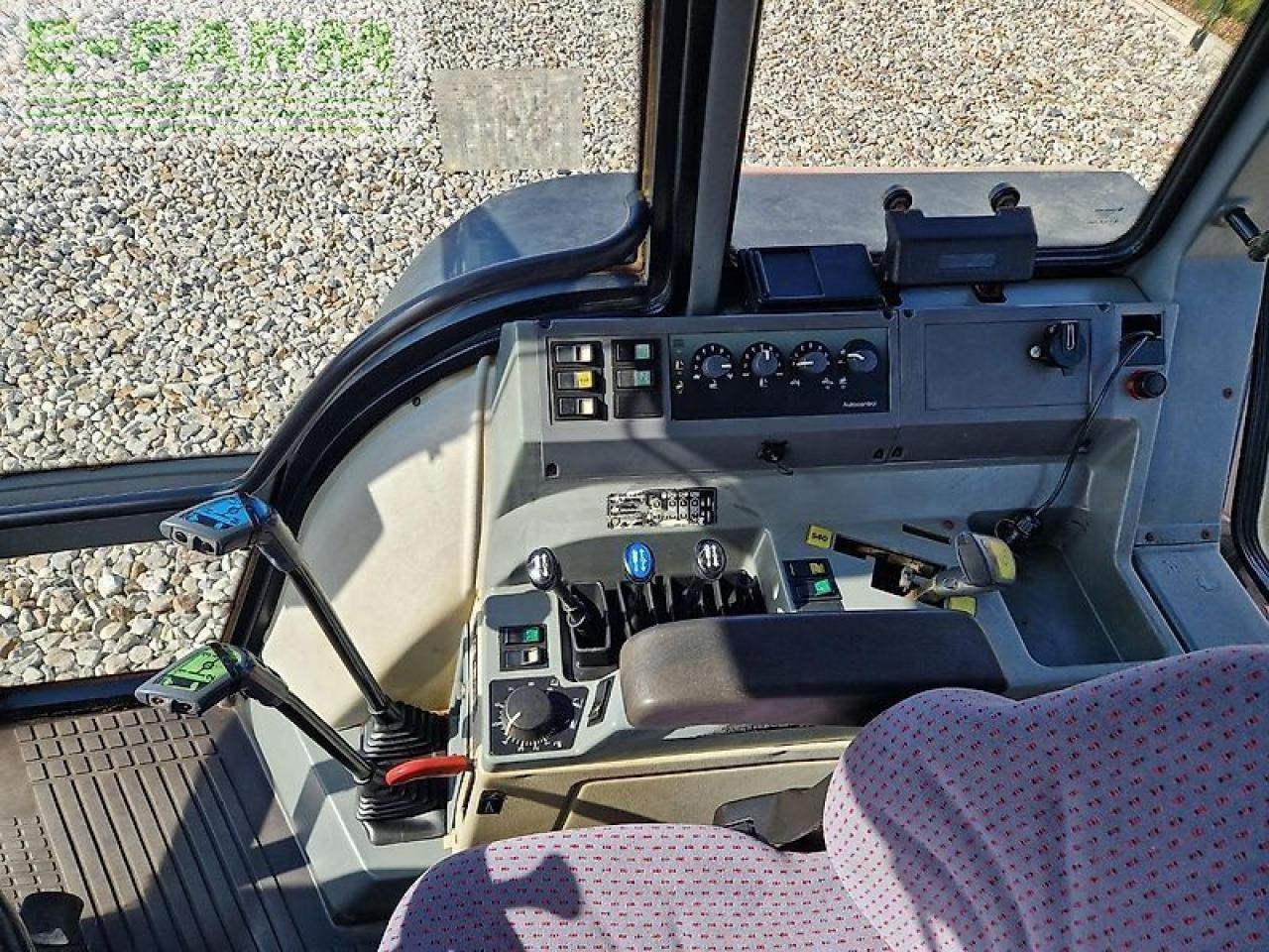Traktor Valtra 8050 hitech HiTech: obrázek 7