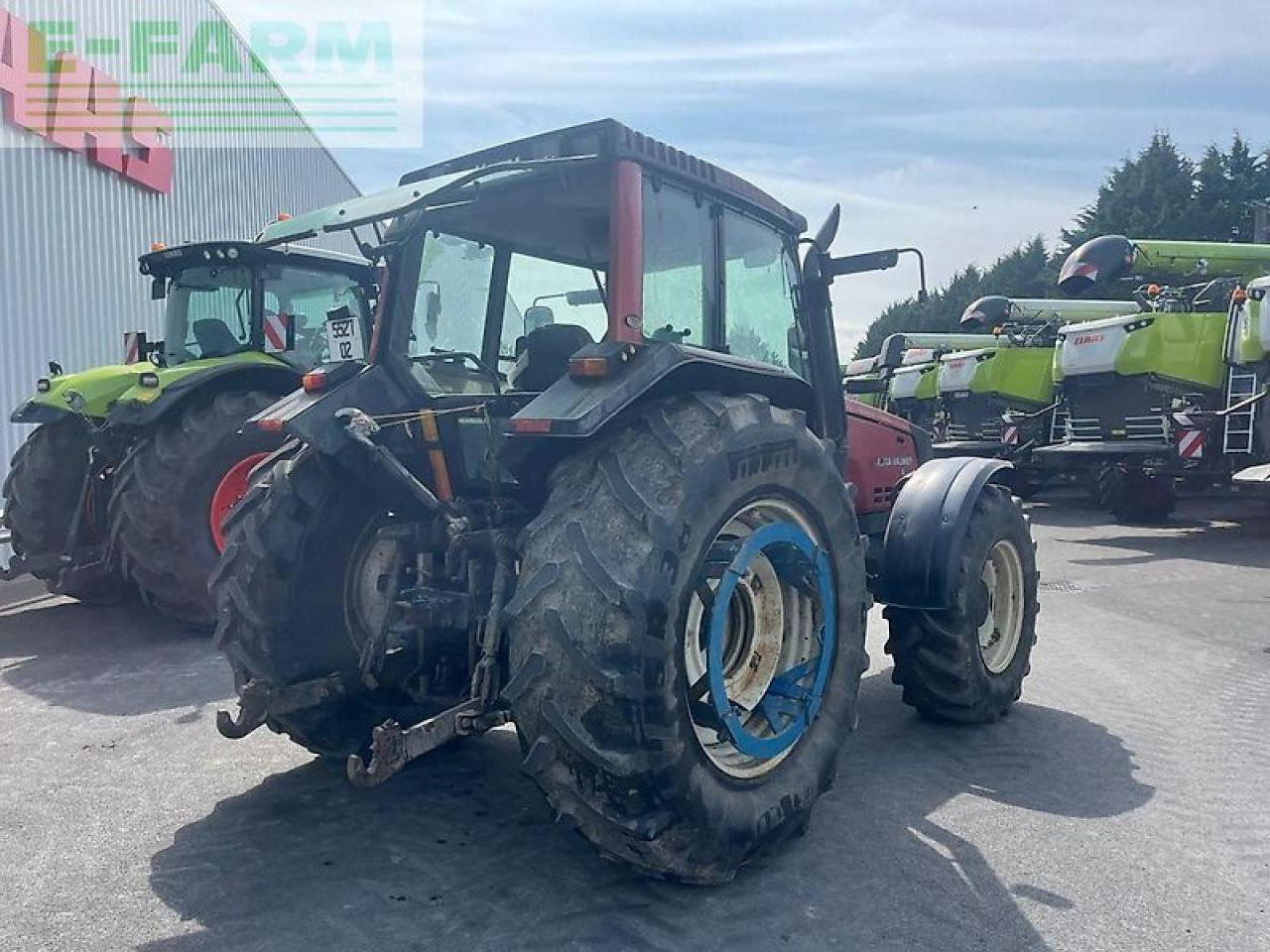 Valtra 8350 hitech HiTech - Traktor: obrázek 3 Valtra 8350 hitech HiTech - Traktor: obrázek 3