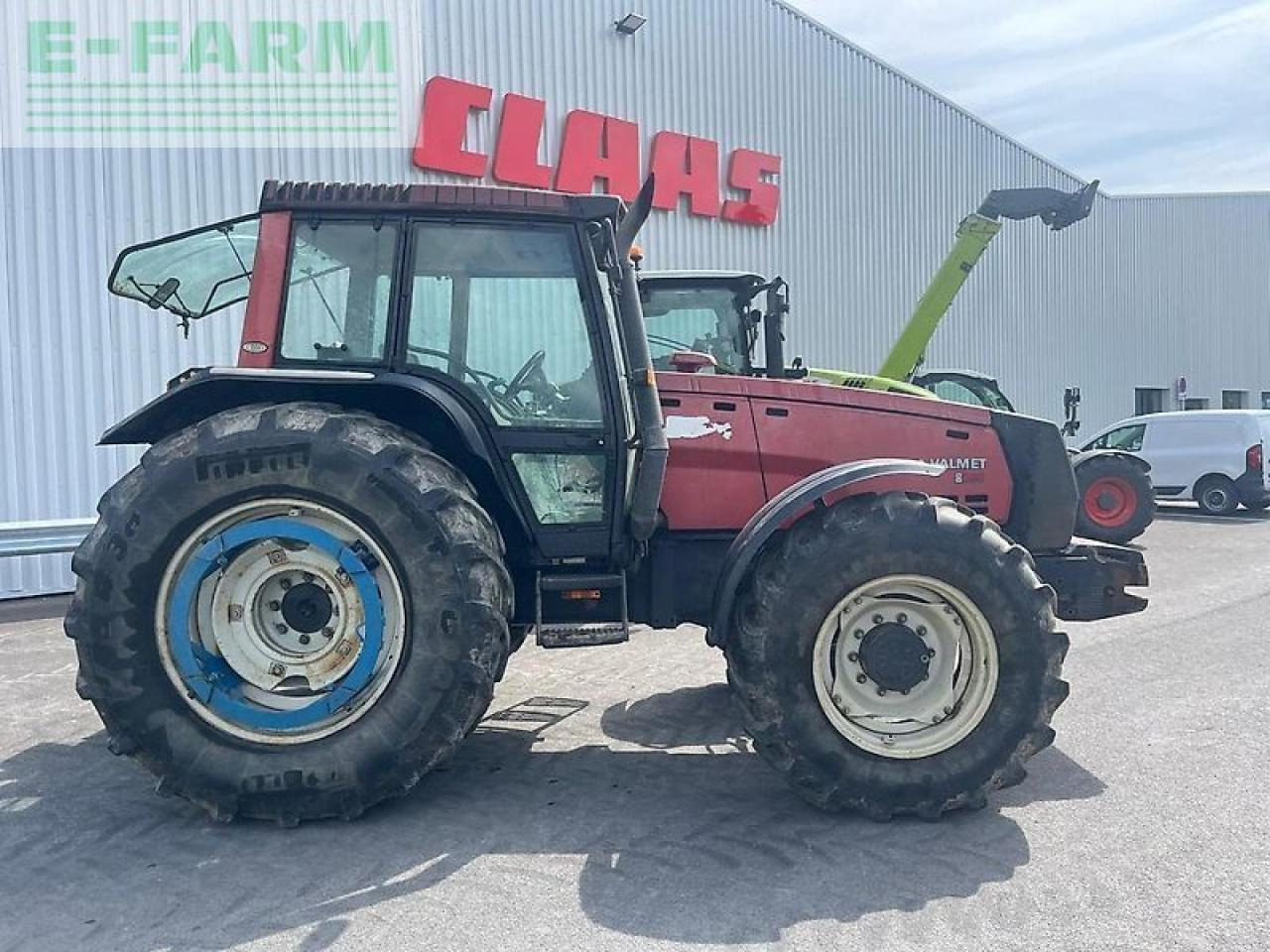 Valtra 8350 hitech HiTech - Traktor: obrázek 2 Valtra 8350 hitech HiTech - Traktor: obrázek 2