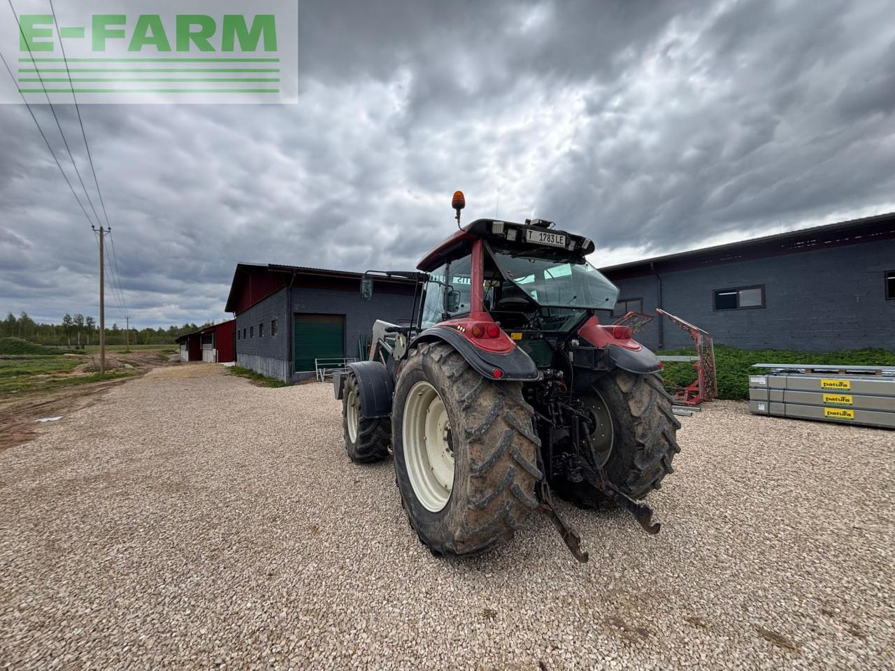 Valtra T130 - Traktor: obrázek 2 Valtra T130 - Traktor: obrázek 2