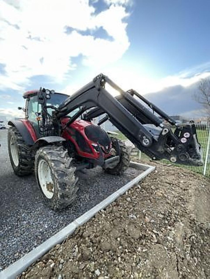 Valtra a115h4 - Traktor: obrázek 2 Valtra a115h4 - Traktor: obrázek 2