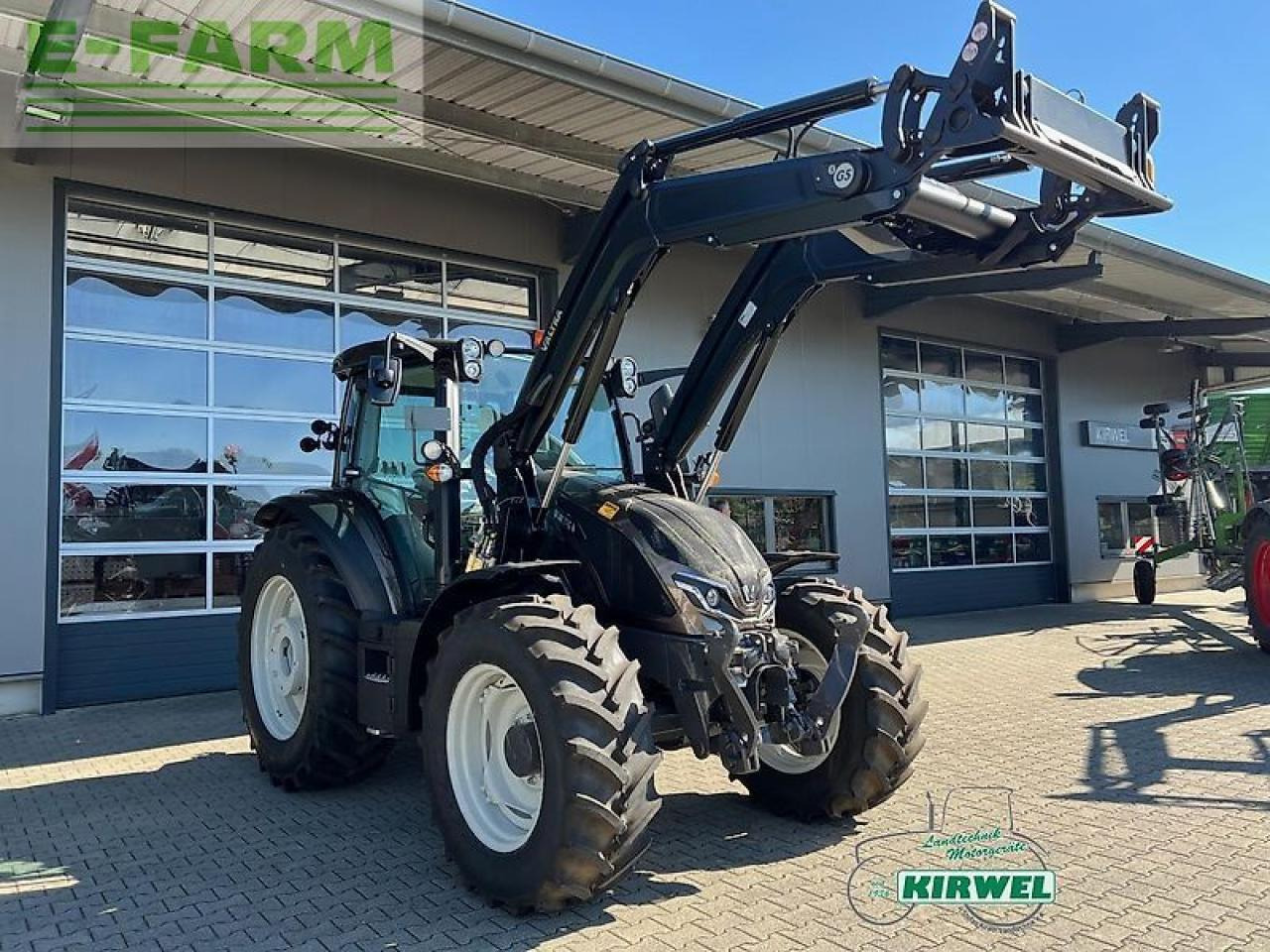 Valtra g 125 active Active - Traktor: obrázek 1 Valtra g 125 active Active - Traktor: obrázek 1