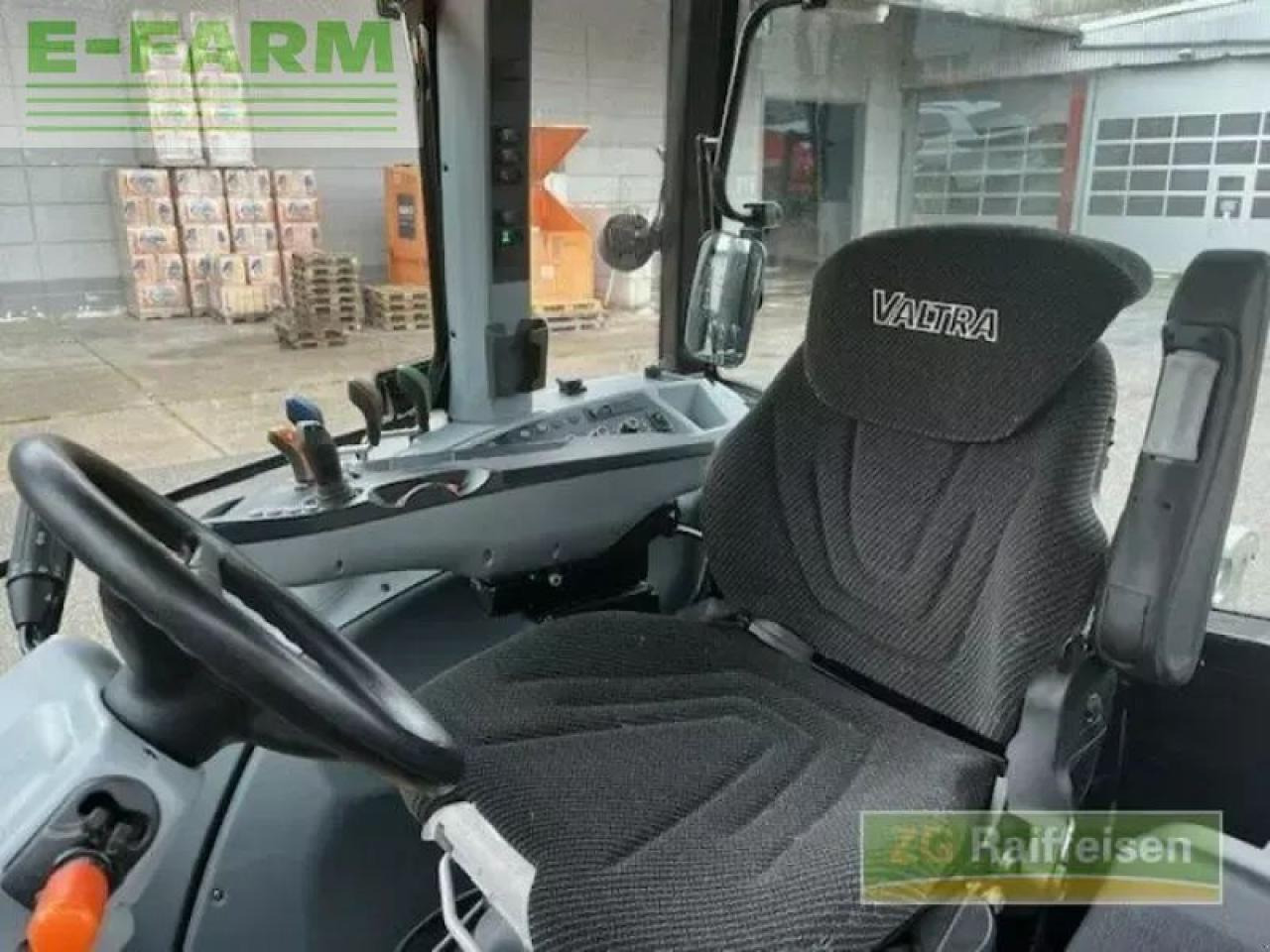 Valtra g-125 active Active - Traktor: obrázek 3 Valtra g-125 active Active - Traktor: obrázek 3