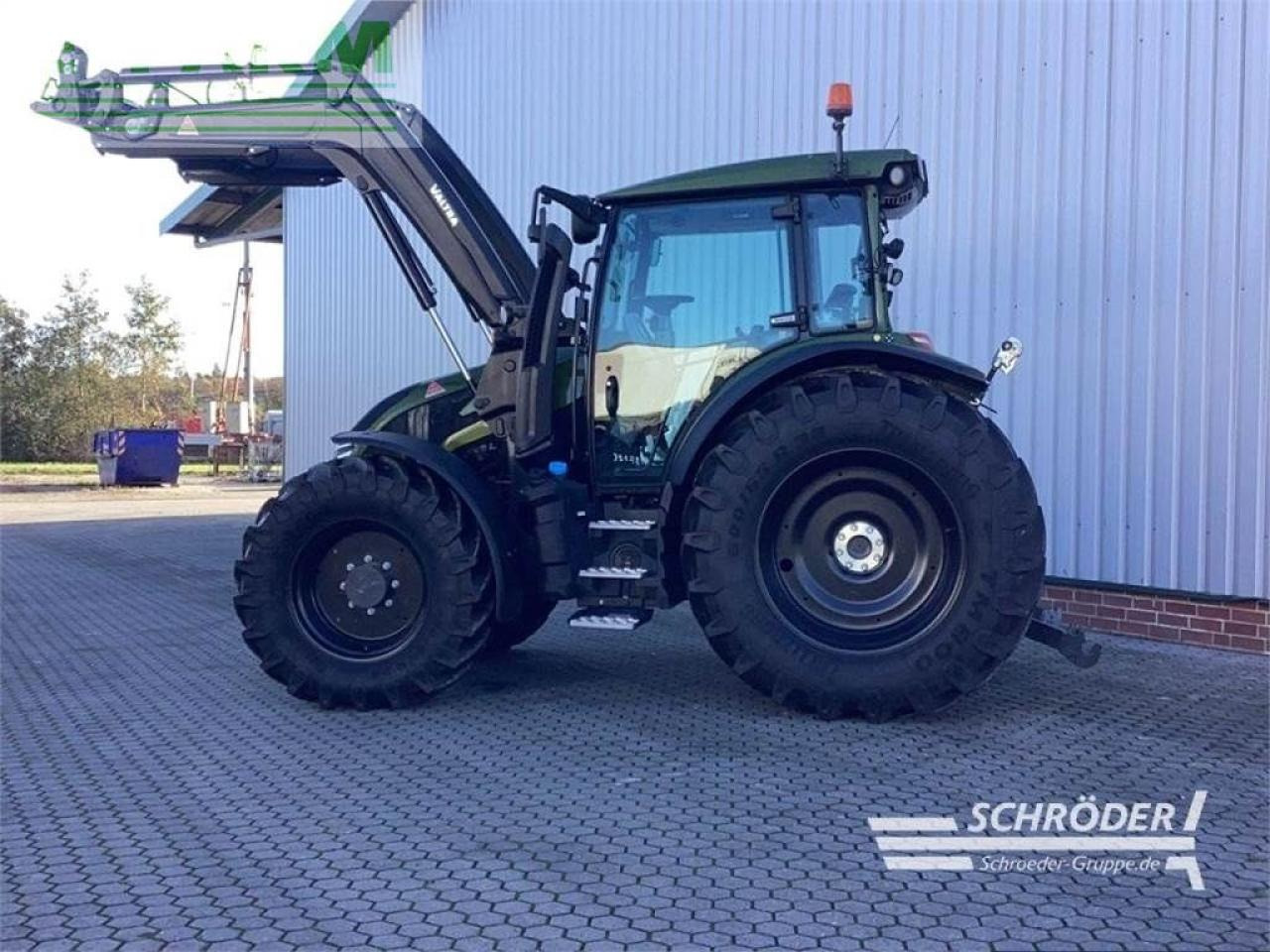 Valtra g 135 a - Traktor: obrázek 2 Valtra g 135 a - Traktor: obrázek 2