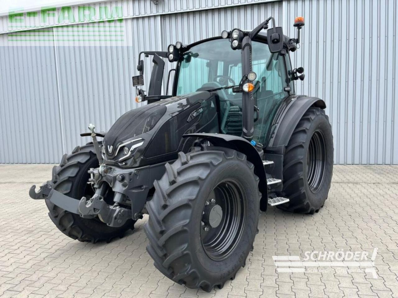 Valtra g 135 a - Traktor: obrázek 1 Valtra g 135 a - Traktor: obrázek 1