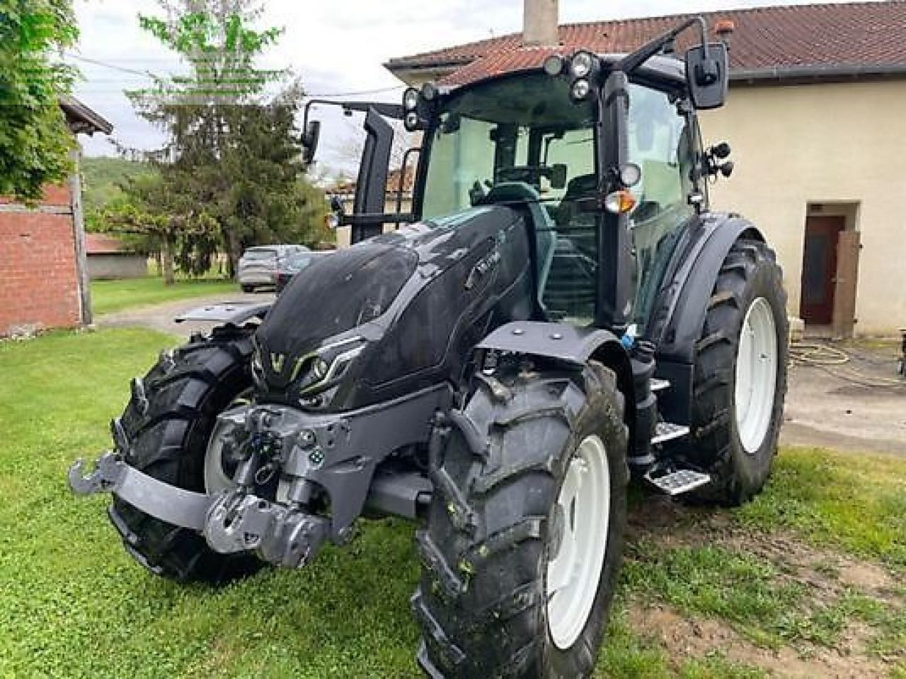 Valtra g125v - Traktor: obrázek 2 Valtra g125v - Traktor: obrázek 2