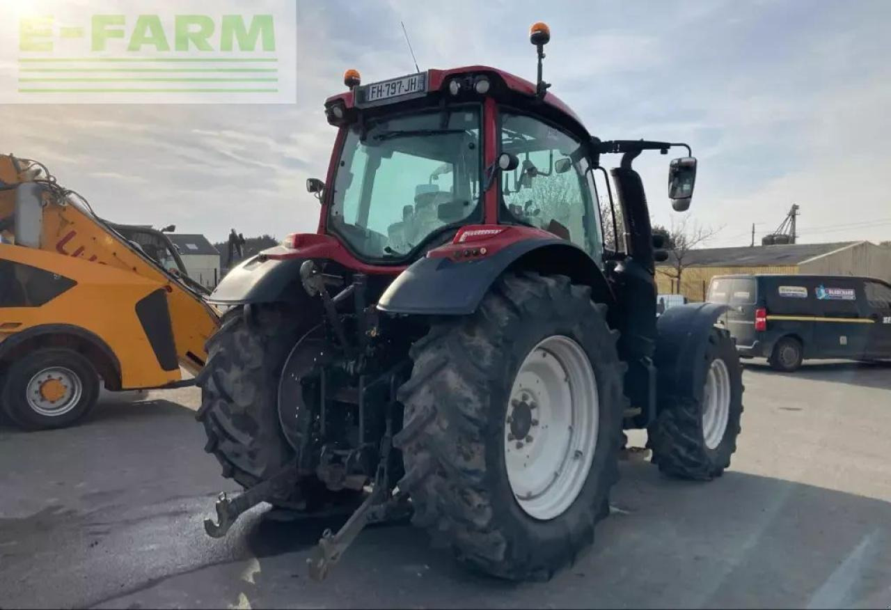 Valtra n 114 - Traktor: obrázek 2 Valtra n 114 - Traktor: obrázek 2