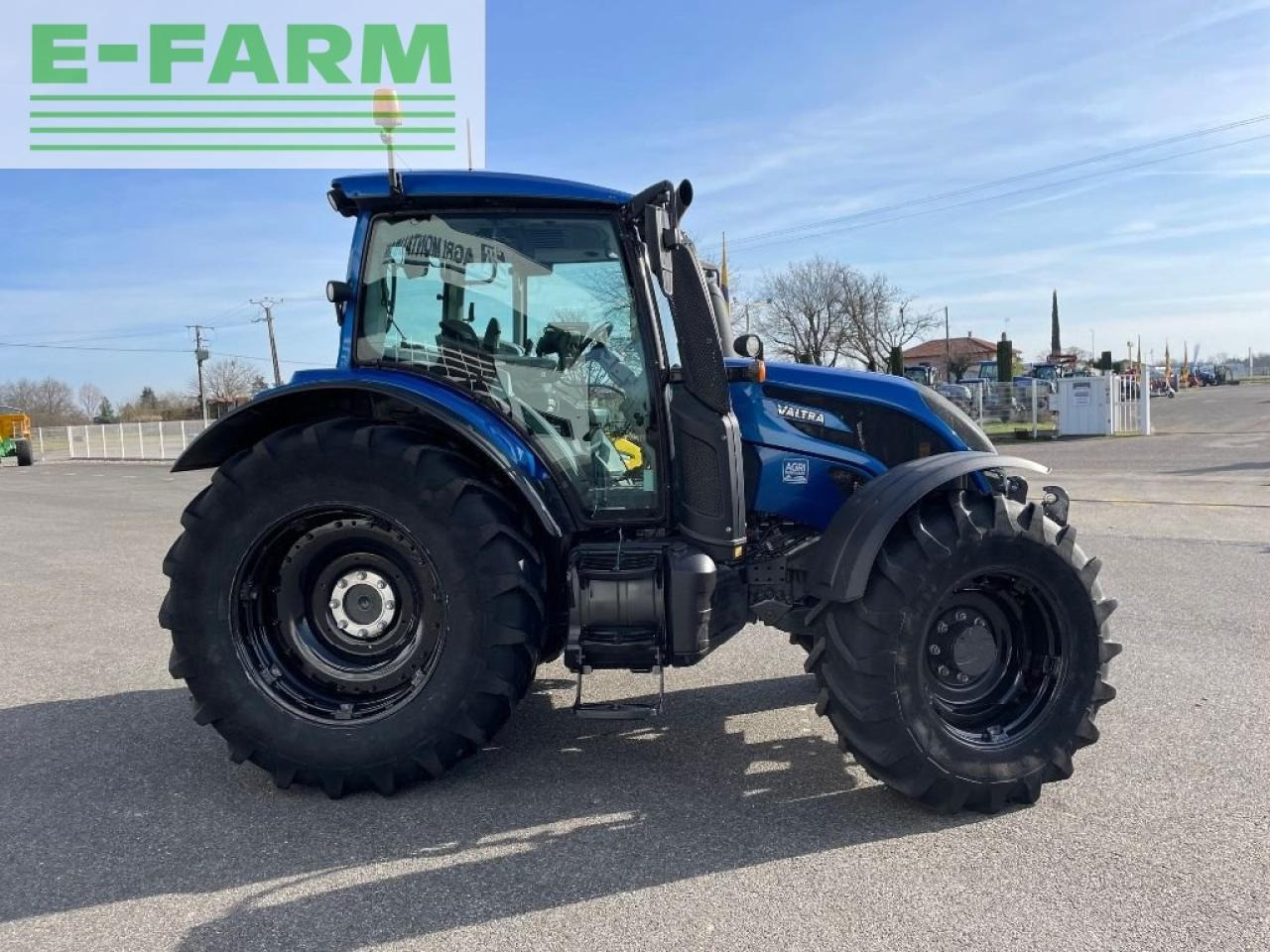 Valtra n 154 - Traktor: obrázek 5 Valtra n 154 - Traktor: obrázek 5