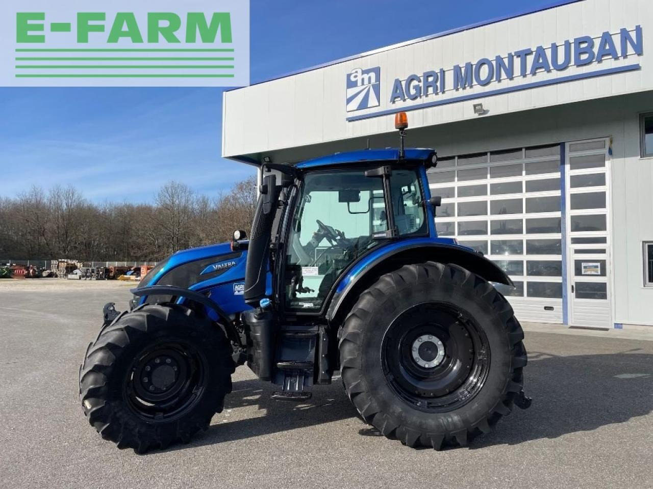 Valtra n 154 - Traktor: obrázek 4 Valtra n 154 - Traktor: obrázek 4