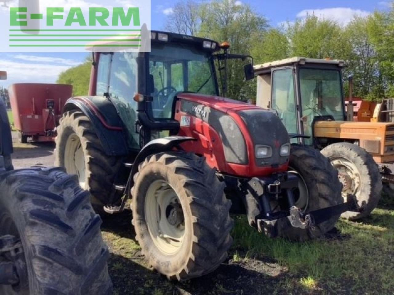 Valtra n111 hitech HiTech - Traktor: obrázek 2 Valtra n111 hitech HiTech - Traktor: obrázek 2