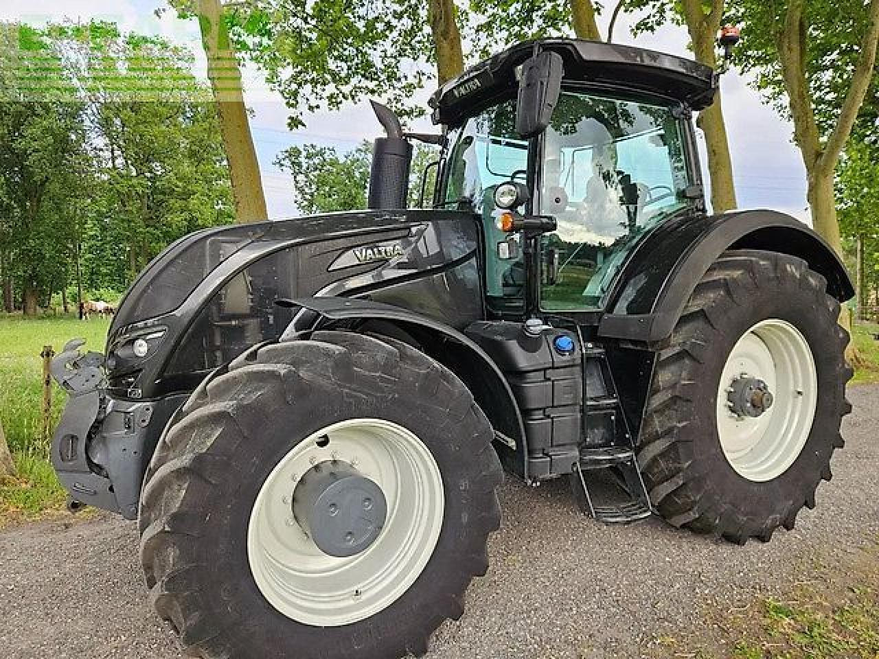 Valtra s394 smarttouch twintrac s274 s294 s324 s354 s374 fendt agco - Traktor: obrázek 2 Valtra s394 smarttouch twintrac s274 s294 s324 s354 s374 fendt agco - Traktor: obrázek 2