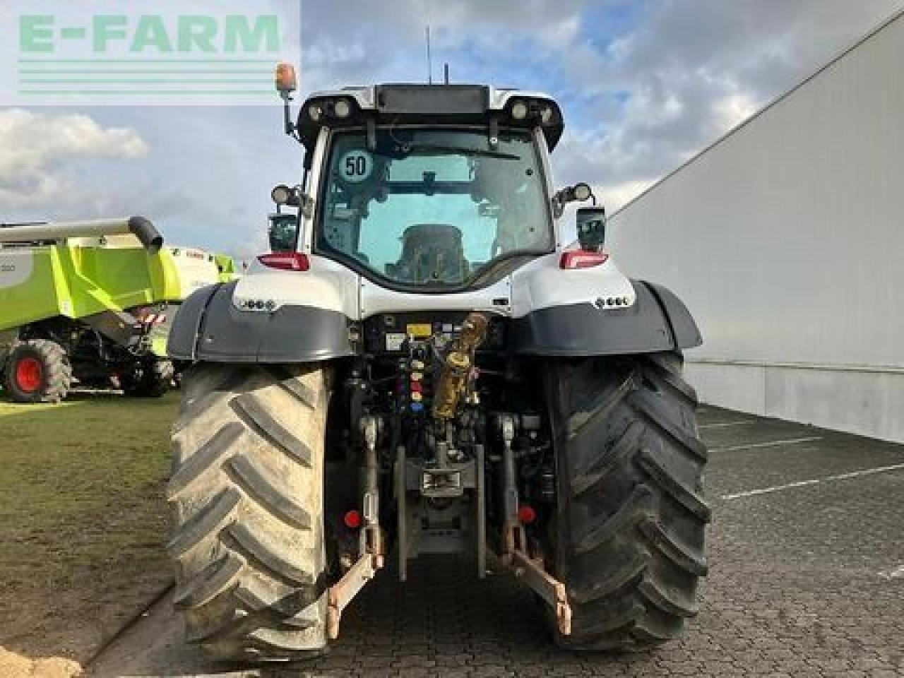 Valtra t 174e - Traktor: obrázek 4 Valtra t 174e - Traktor: obrázek 4