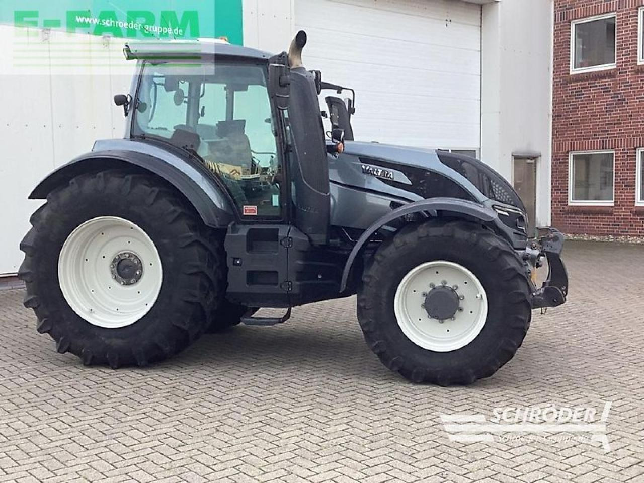 Valtra t 214 d smarttouch - Traktor: obrázek 2 Valtra t 214 d smarttouch - Traktor: obrázek 2