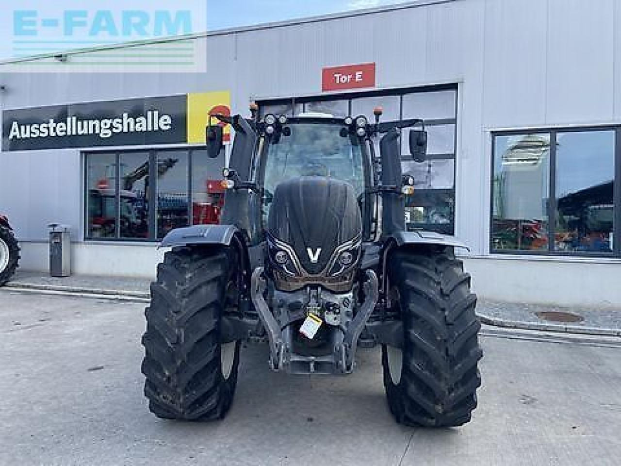Valtra t 214 direct Direct - Traktor: obrázek 2 Valtra t 214 direct Direct - Traktor: obrázek 2