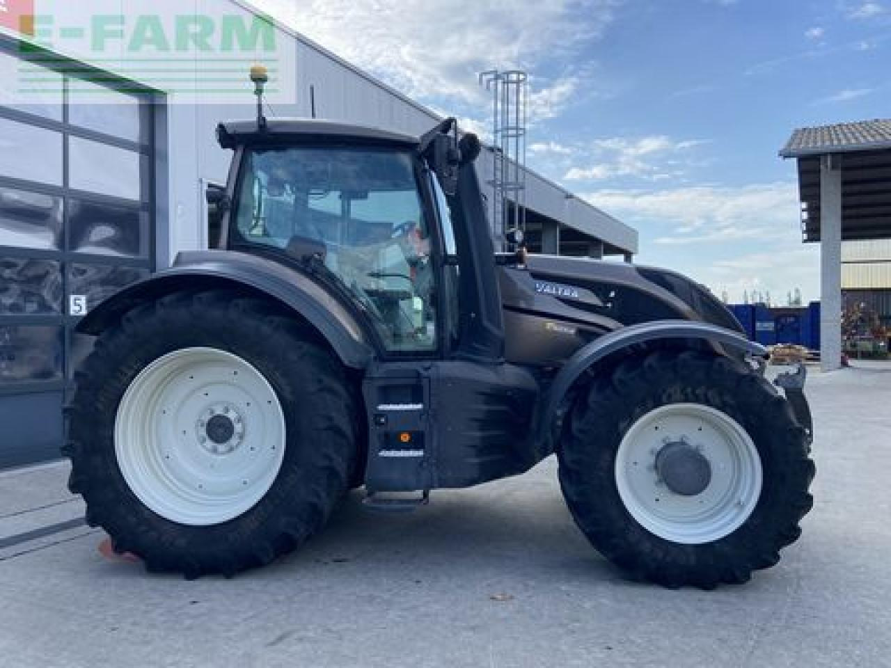 Valtra t 214 direct Direct - Traktor: obrázek 3 Valtra t 214 direct Direct - Traktor: obrázek 3