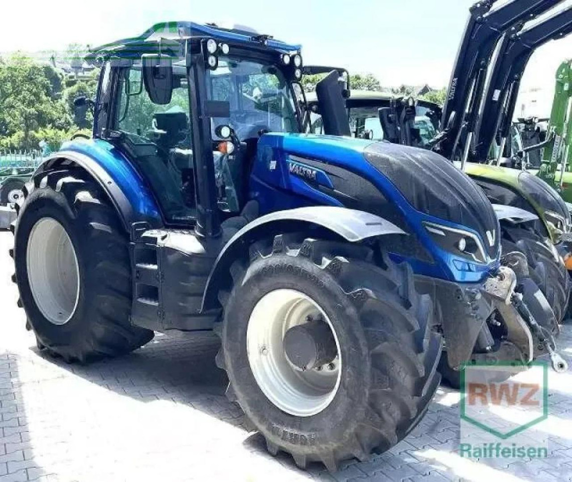 Valtra t 234 direct mit rüfa Direct - Traktor: obrázek 1 Valtra t 234 direct mit rüfa Direct - Traktor: obrázek 1
