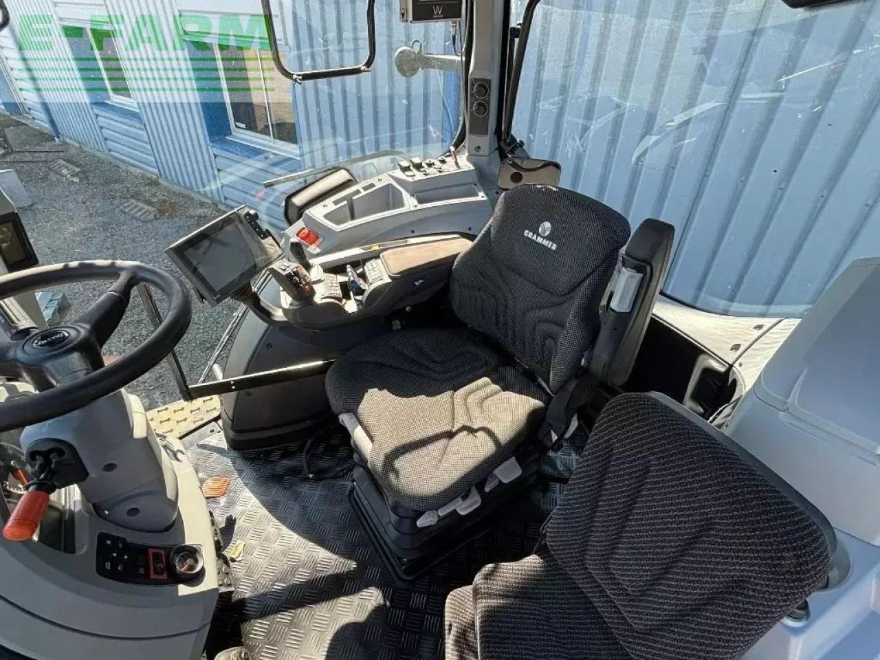 Traktor Valtra t 234 v smarttouch: obrázek 7 Traktor Valtra t 234 v smarttouch: obrázek 7