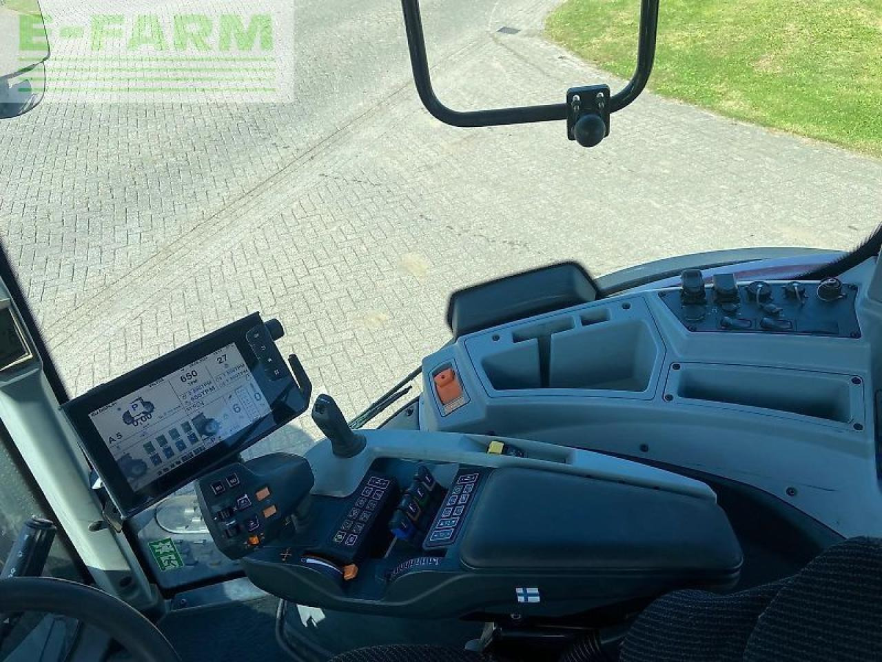 Valtra t 254 - Traktor: obrázek 2 Valtra t 254 - Traktor: obrázek 2