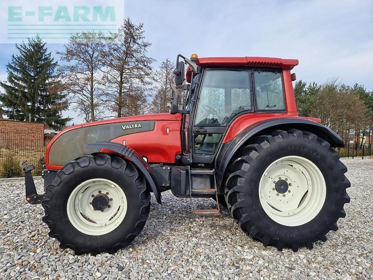 Valtra t120 - Traktor: obrázek 3 Valtra t120 - Traktor: obrázek 3