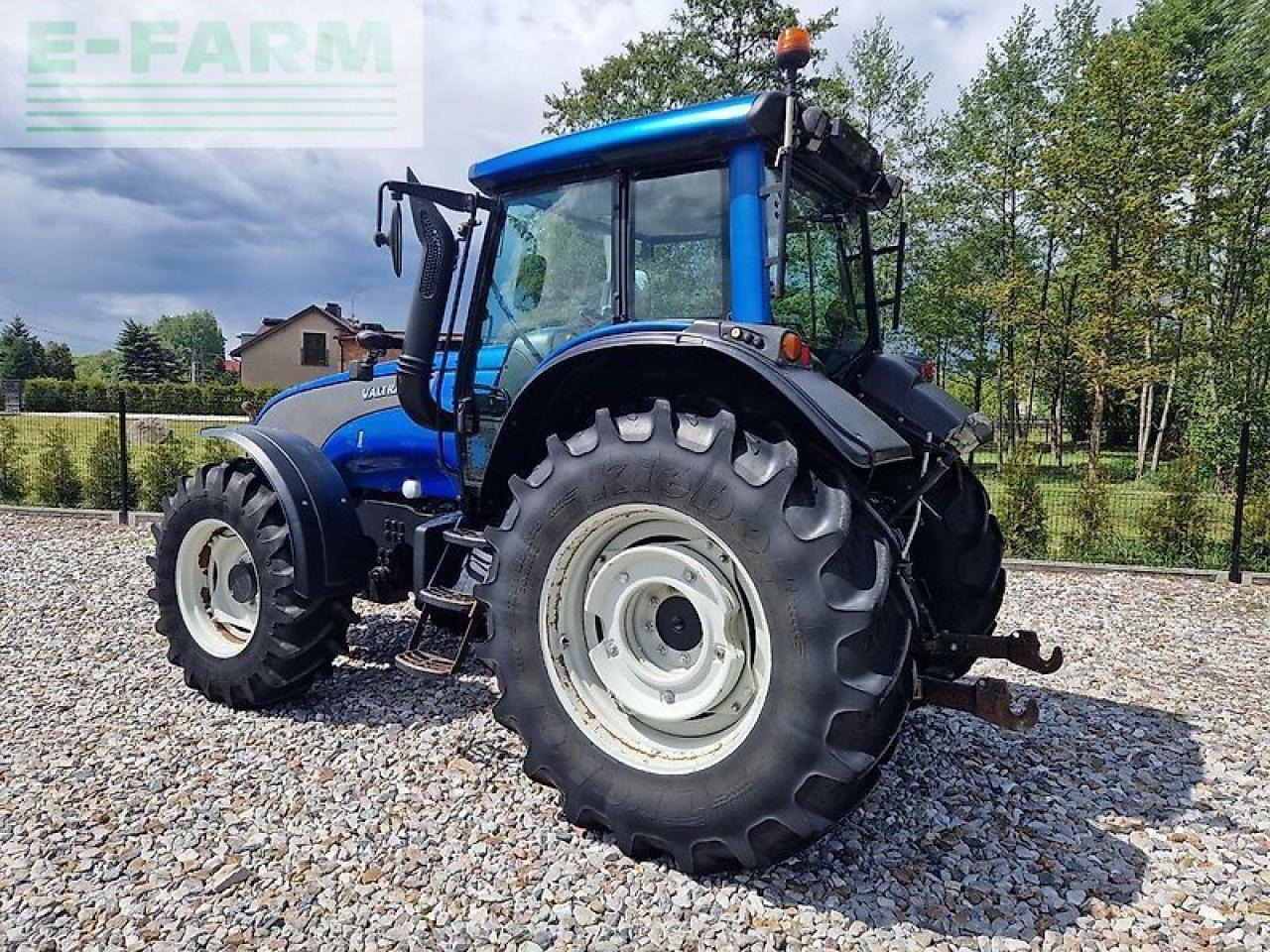 Valtra t131 hitech HiTech - Traktor: obrázek 4 Valtra t131 hitech HiTech - Traktor: obrázek 4