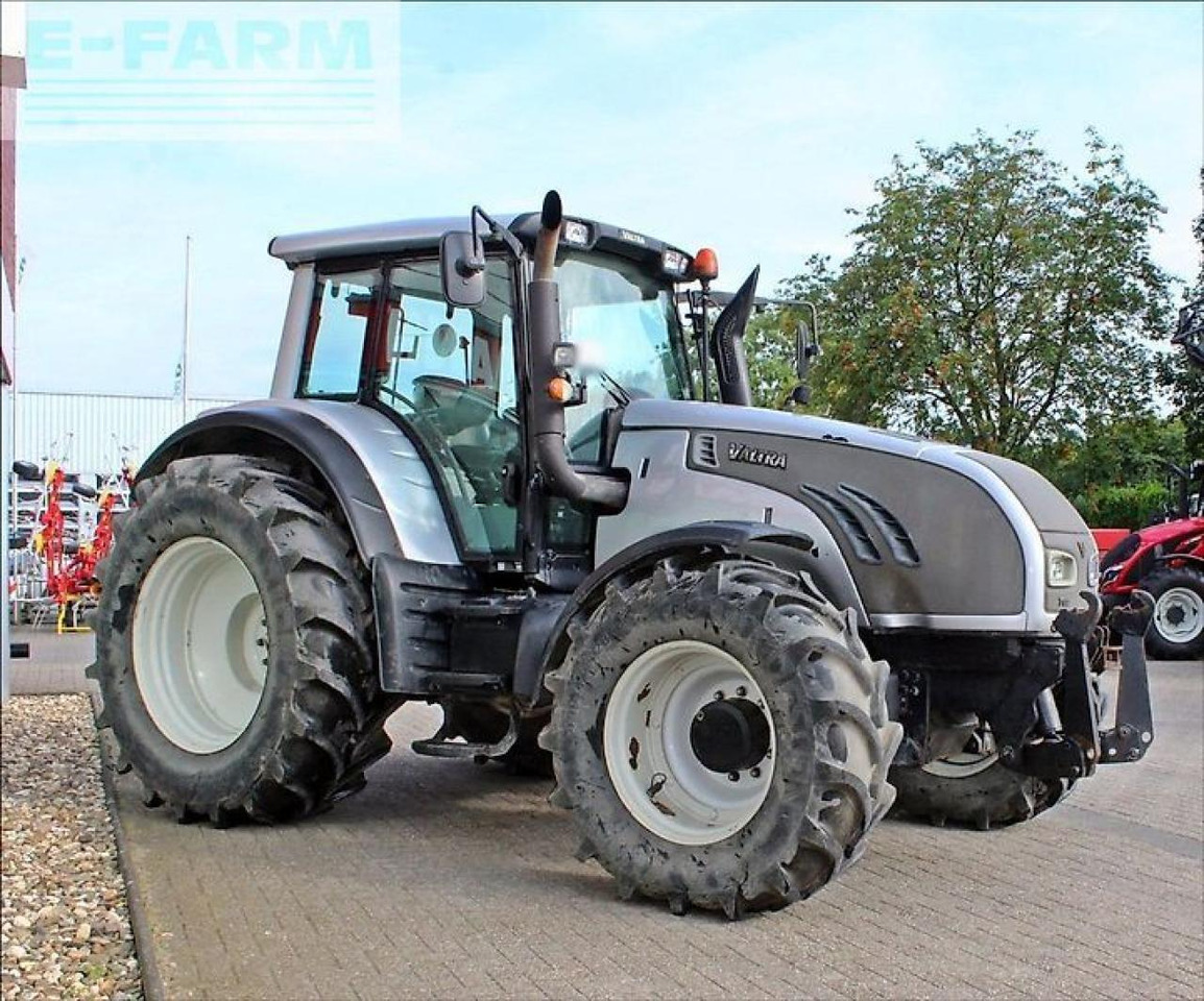 Valtra t132 versu Versu - Traktor: obrázek 4 Valtra t132 versu Versu - Traktor: obrázek 4