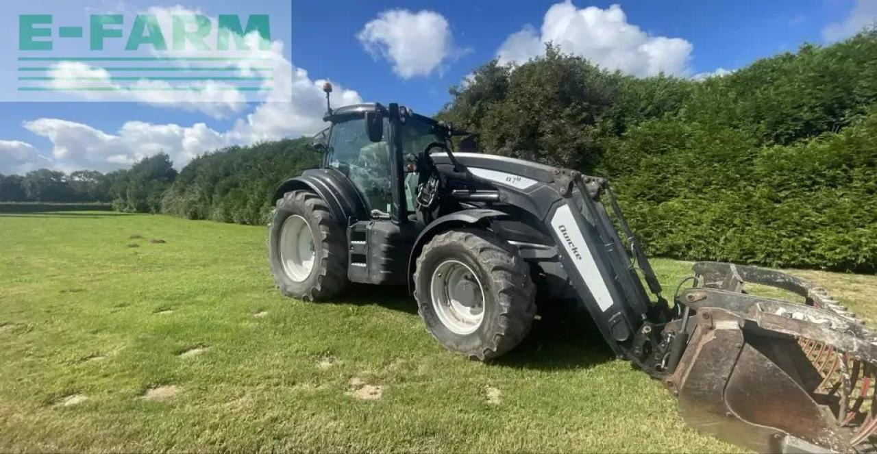 Valtra t154 - Traktor: obrázek 1 Valtra t154 - Traktor: obrázek 1