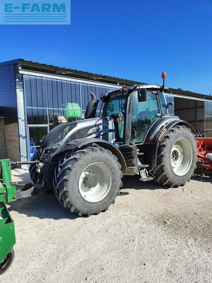 Valtra t194 - Traktor: obrázek 2 Valtra t194 - Traktor: obrázek 2