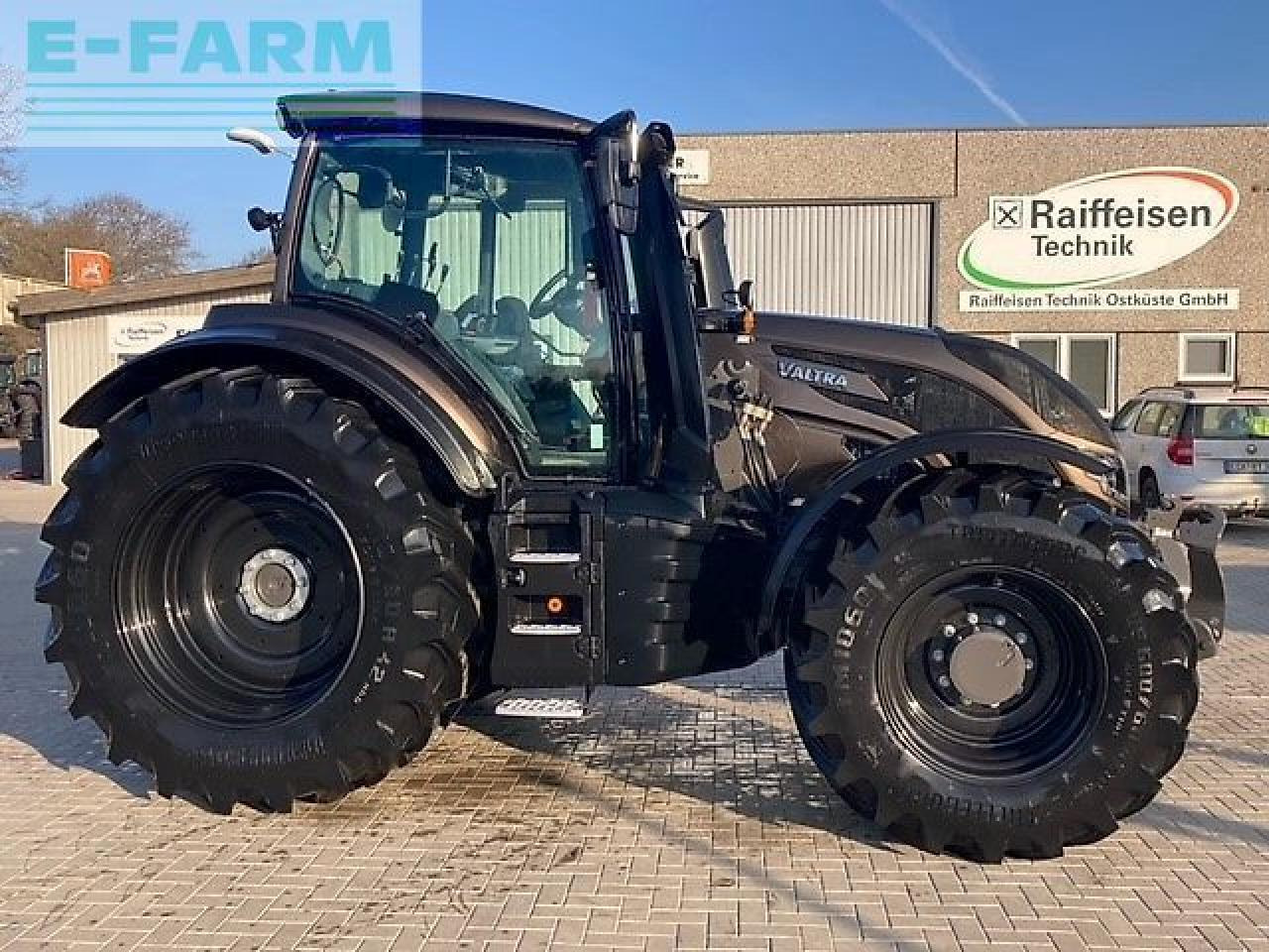 Valtra t215a - Traktor: obrázek 4 Valtra t215a - Traktor: obrázek 4