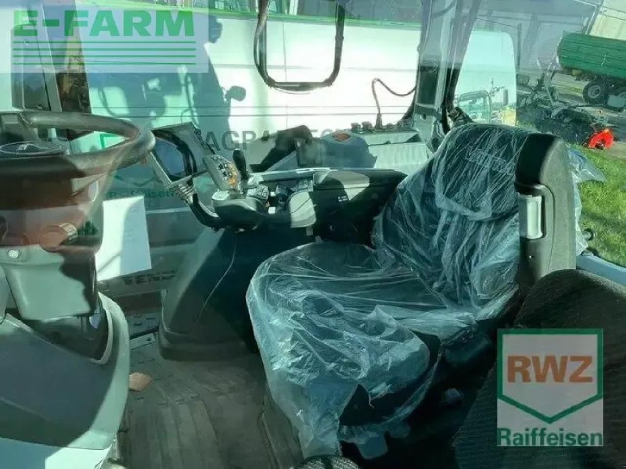Valtra t215d - Traktor: obrázek 4 Valtra t215d - Traktor: obrázek 4