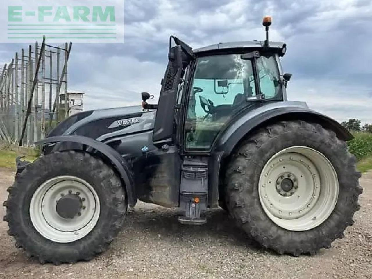 Valtra t234 versu Versu - Traktor: obrázek 3 Valtra t234 versu Versu - Traktor: obrázek 3