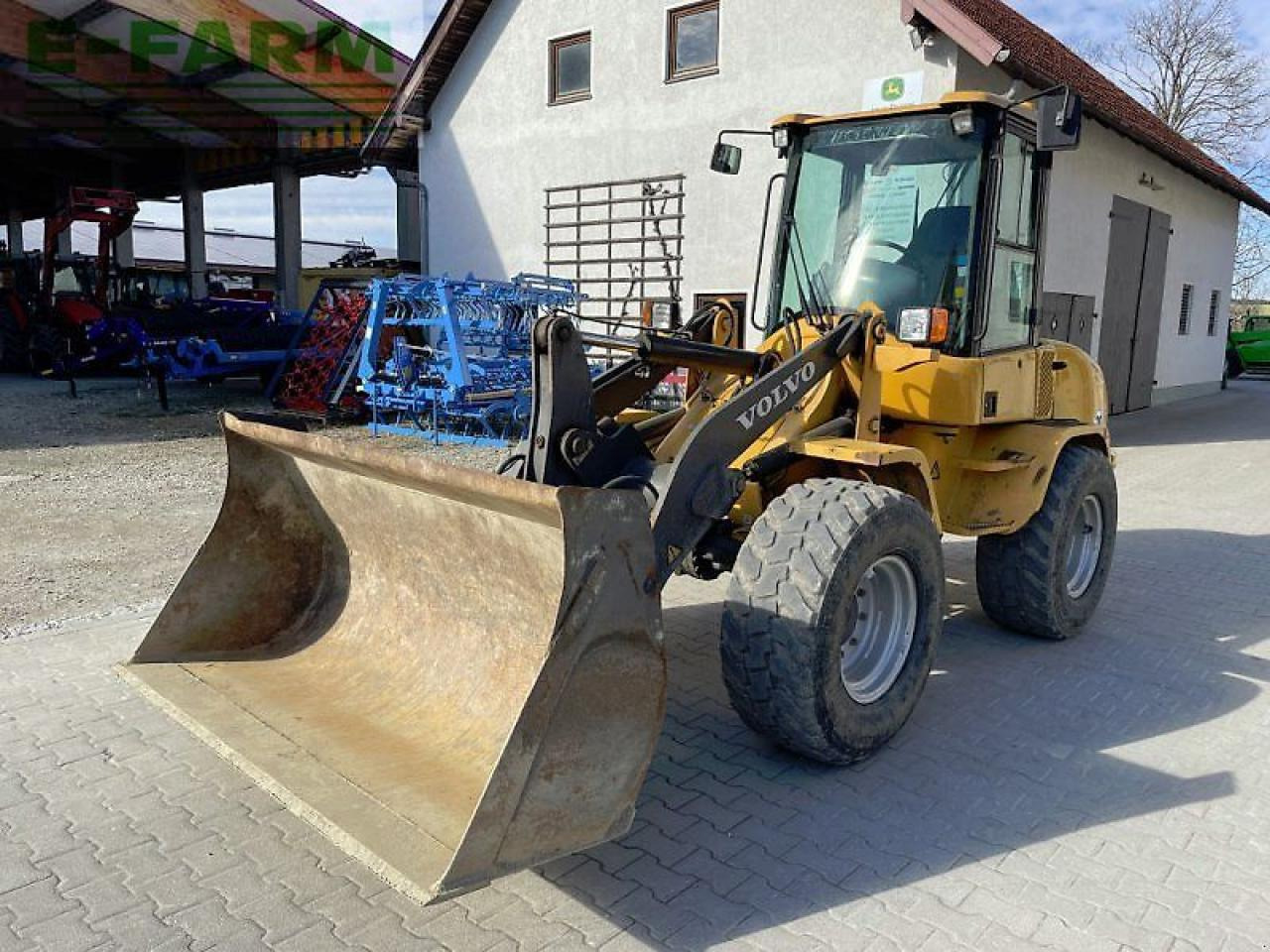 Volvo l 30b pro - Mini rýpadlo: obrázek 1 Volvo l 30b pro - Mini rýpadlo: obrázek 1