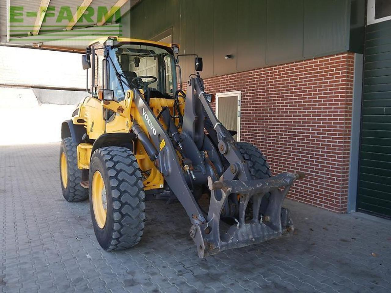 Volvo l45f - Mini rýpadlo: obrázek 2 Volvo l45f - Mini rýpadlo: obrázek 2